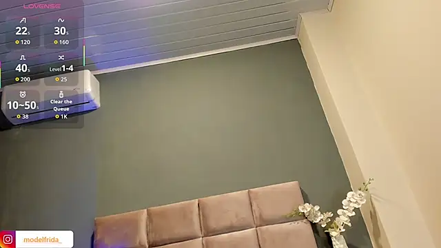  frida1 online show from 11-22-25, 12:48