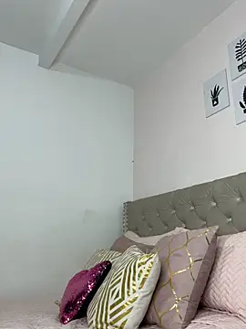 ImAlicee online show from 02-10-26, 10:58