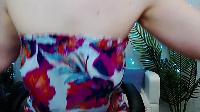 Camelia Lillie online show from 04-26-26, 02:31