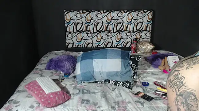 Snapshot of emma_onassis_17 chatting on 01-17-25, 03:34 emma onassis 17 online show from 01-17-25, 03:34