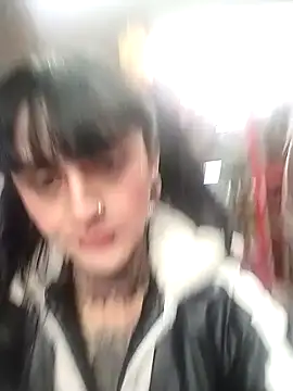 Snapshot of emma_onassis_17 chatting on 01-29-25, 03:54 emma onassis 17 online show from 01-29-25, 03:54