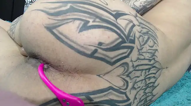 Snapshot of emma_onassis_17 chatting on 02-04-25, 11:16 emma onassis 17 online show from 02-04-25, 11:16