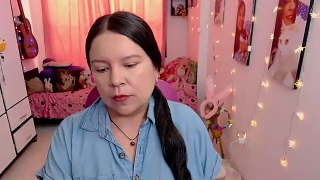 claryssa  online show from 04-17-26, 05:27