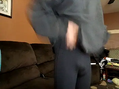 Hugebwc102 online show from 12-20-24, 10:16