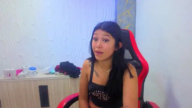 emily rosse04 online show from 11-11-25, 01:33