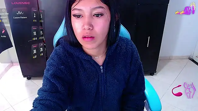 emily rosse04 online show from 06-21-26, 01:46