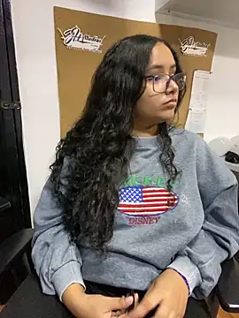 CurlyGirl 1 online show from 12-27-24, 10:59