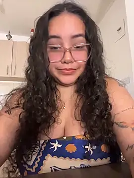 CurlyGirl 1 online show from 12-22-25, 10:40