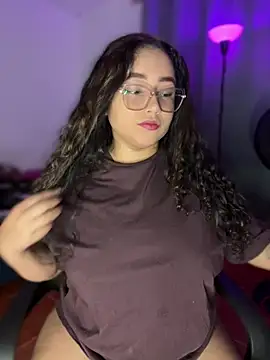 CurlyGirl 1 online show from 04-25-26, 11:57