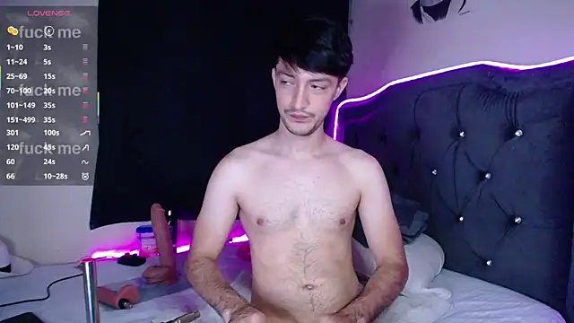 Snapshot of henry_diiaz chatting on 10-30-25, 08:38 henry diiaz online show from 10-30-25, 08:38