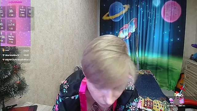 Snapshot of Alexis_Gordon chatting on 12-30-24, 11:37 Alexis Gordon online show from 12-30-24, 11:37