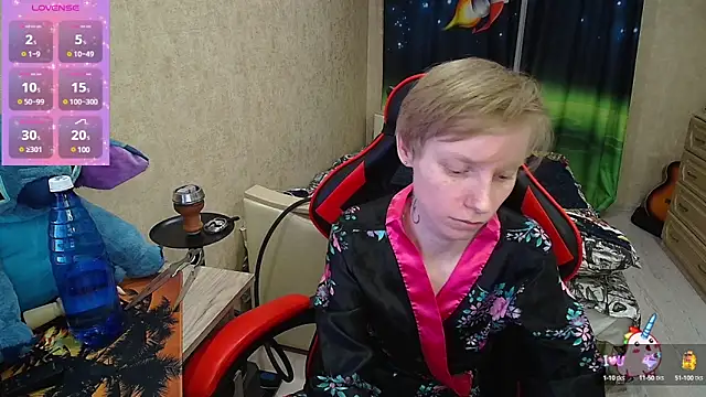 Snapshot of Alexis_Gordon chatting on 03-04-25, 07:22 Alexis Gordon online show from 03-04-25, 07:22