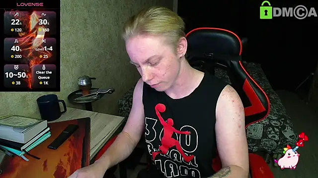 Snapshot of Alexis_Gordon chatting on 09-25-25, 06:22 Alexis Gordon online show from 09-25-25, 06:22