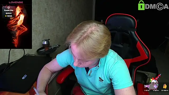 Snapshot of Alexis_Gordon chatting on 10-11-25, 04:27 Alexis Gordon online show from 10-11-25, 04:27