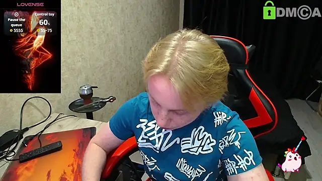 Snapshot of Alexis_Gordon chatting on 10-14-25, 06:09 Alexis Gordon online show from 10-14-25, 06:09