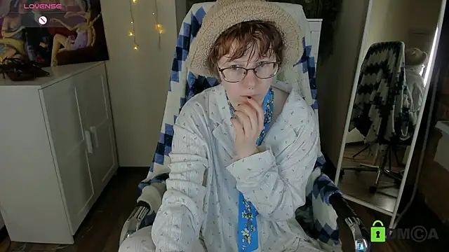 Melissa Wells online show from 11-07-25, 09:37