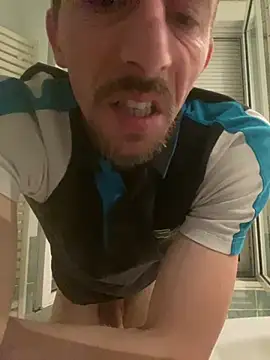 Maxthekid online show from 04-21-26, 02:51