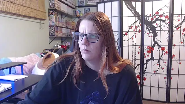 Snapshot of Sarahtineke chatting on 05-06-26, 04:45 Sarahtineke online show from 05-06-26, 04:45