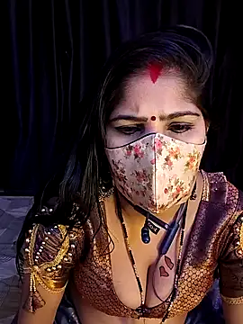 Snapshot of MUMTAJ_1 chatting on 01-07-25, 08:31 MUMTAJ 1 online show from 01-07-25, 08:31