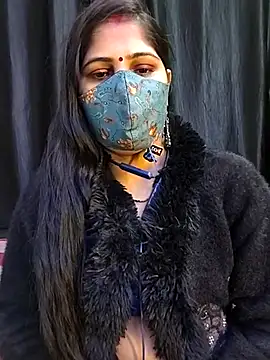 Snapshot of MUMTAJ_1 chatting on 02-17-25, 06:15 MUMTAJ 1 online show from 02-17-25, 06:15