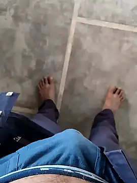 Snapshot of Monster_Bigdick chatting on 12-07-24, 06:43 Monster Bigdick online show from 12-07-24, 06:43