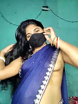 Snapshot of Luv_Adite20 chatting on 02-14-25, 09:24 Luv Adite20 online show from 02-14-25, 09:24