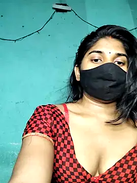 Snapshot of Luv_Adite20 chatting on 03-07-25, 06:00 Luv Adite20 online show from 03-07-25, 06:00