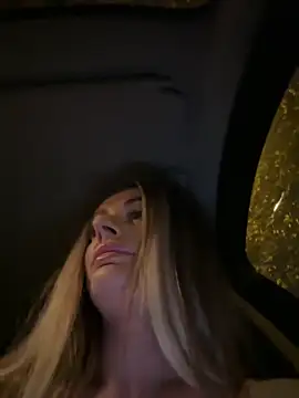 IsabellaEtthan online show from 01-31-25, 11:45