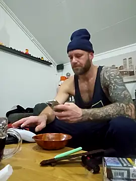 eltoulou online show from 12-19-25, 08:16