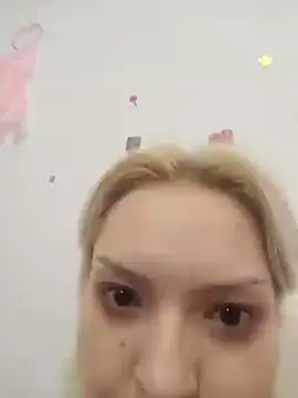 Snapshot of Catlady333 chatting on 01-01-25, 09:52 Catlady333 online show from 01-01-25, 09:52