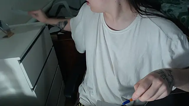 EvaMiron online show from 10-19-25, 10:16