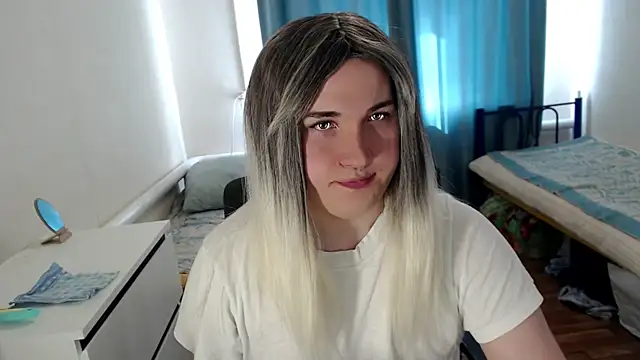 EvaMiron online show from 04-08-26, 08:36