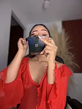 Snapshot of gretta_kler1 chatting on 10-26-25, 10:21 gretta kler1 online show from 10-26-25, 10:21