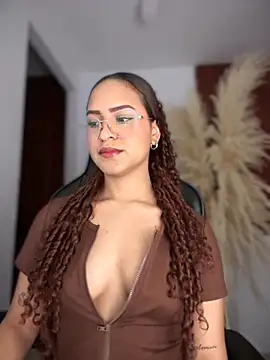 Snapshot of gretta_kler1 chatting on 11-17-25, 10:15 gretta kler1 online show from 11-17-25, 10:15