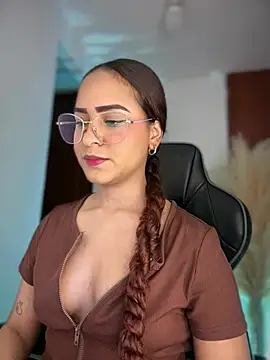 Snapshot of gretta_kler1 chatting on 03-14-26, 12:06 gretta kler1 online show from 03-14-26, 12:06