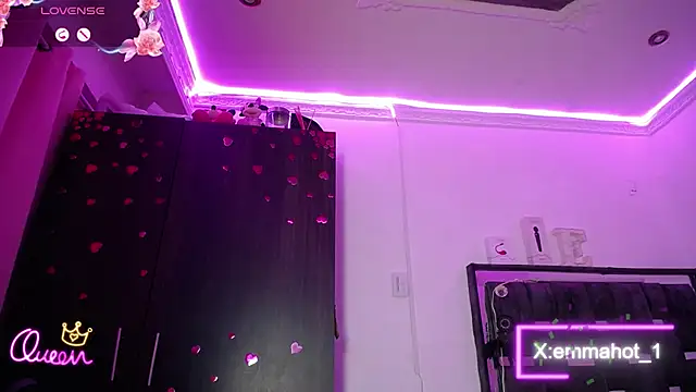 Snapshot of emma_hoot1 chatting on 03-08-26, 12:08 emma hoot1 online show from 03-08-26, 12:08