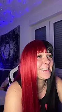 Snapshot of kinkygirl420x chatting on 10-08-25, 08:06 kinkygirl420x online show from 10-08-25, 08:06