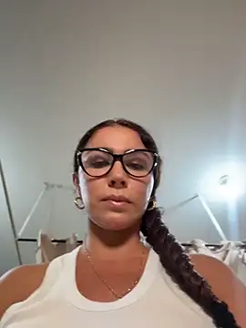 Snapshot of NINIK_STYLE chatting on 05-18-26, 08:25 NINIK STYLE online show from 05-18-26, 08:25