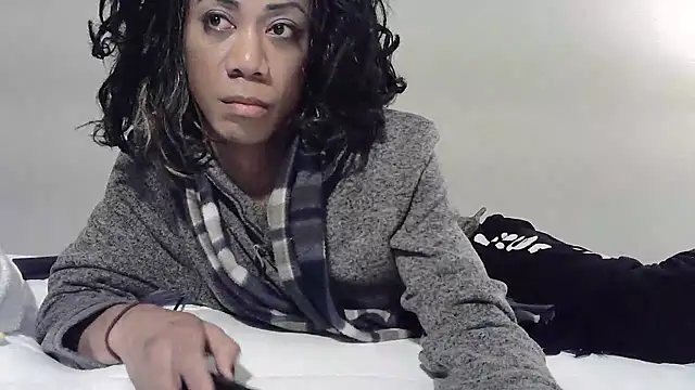 Snapshot of CaramelDipper chatting on 02-03-25, 04:46 CaramelDipper online show from 02-03-25, 04:46