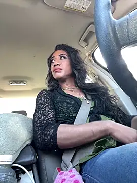 Snapshot of CaramelDipper chatting on 10-09-25, 08:40 CaramelDipper online show from 10-09-25, 08:40