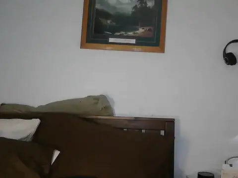 Snapshot of CaramelDipper chatting on 11-07-25, 03:17 CaramelDipper online show from 11-07-25, 03:17