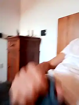 Snapshot of Anastasio33 chatting on 10-11-25, 05:50 Anastasio33 online show from 10-11-25, 05:50