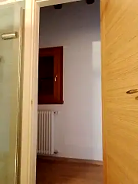 Snapshot of Anastasio33 chatting on 10-28-25, 06:28 Anastasio33 online show from 10-28-25, 06:28