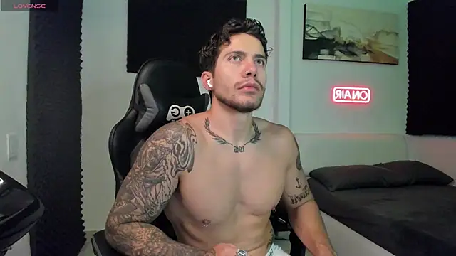 LucianSinclair online show from 11-29-25, 02:25