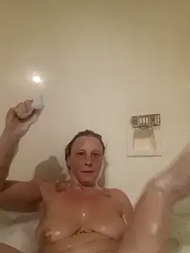 Everlyrose27 online show from 01-16-25, 02:51