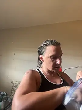 Everlyrose27 online show from 09-18-25, 06:32