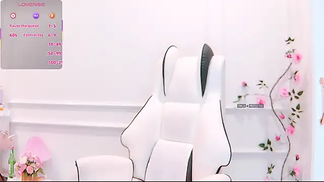 Snapshot of PimChanOK chatting on 05-23-26, 12:20 PimChanOK online show from 05-23-26, 12:20