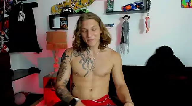 Snapshot of Tom_Krakow chatting on 12-02-24, 11:07 Tom Krakow online show from 12-02-24, 11:07