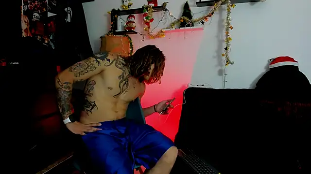 Snapshot of Tom_Krakow chatting on 12-16-24, 06:38 Tom Krakow online show from 12-16-24, 06:38