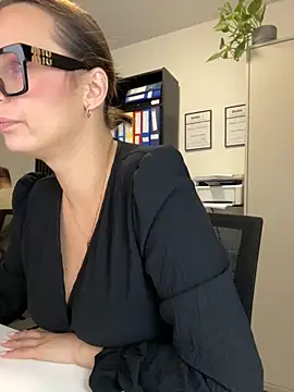 Hii Lolla online show from 11-24-25, 07:08